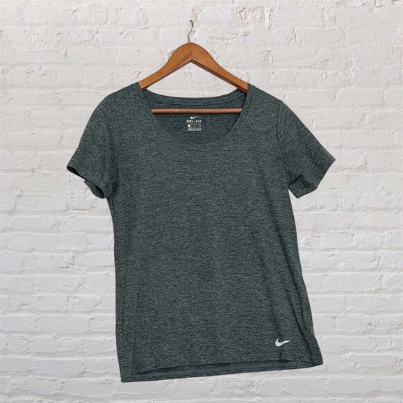 Nike Tops - Nike Dri-FIT Women’s Medium Gray Short‎ Sleeve Athletic Running Top